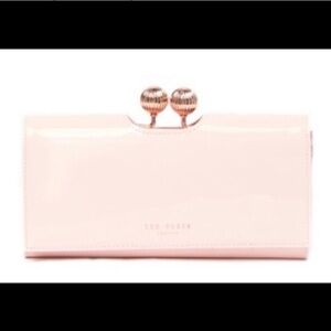 🌸TED BAKER Cecilia Patent Leather Wallet